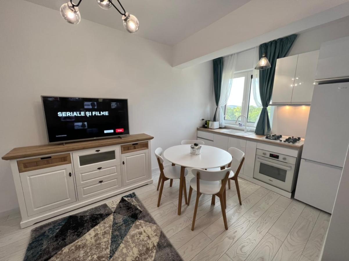 Altheda Living Zamca Apartman Szucsáva Kültér fotó
